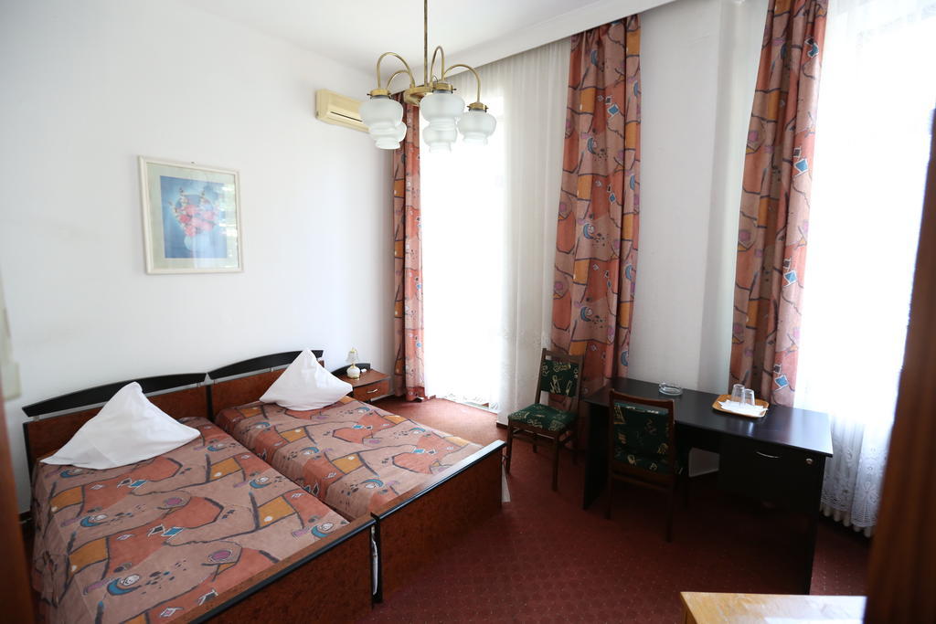 Banat Hotel Bukarest Værelse billede